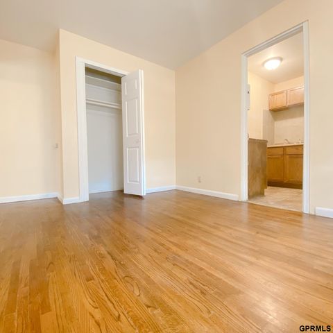 4815 Ames Avenue, Omaha, NE 68104