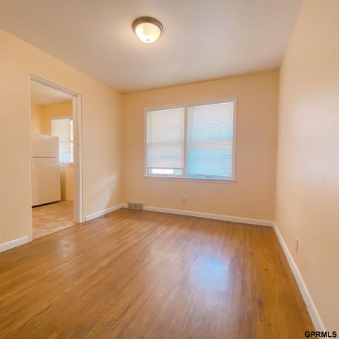 4815 Ames Avenue, Omaha, NE 68104