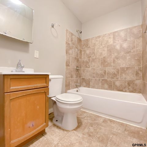 4815 Ames Avenue, Omaha, NE 68104