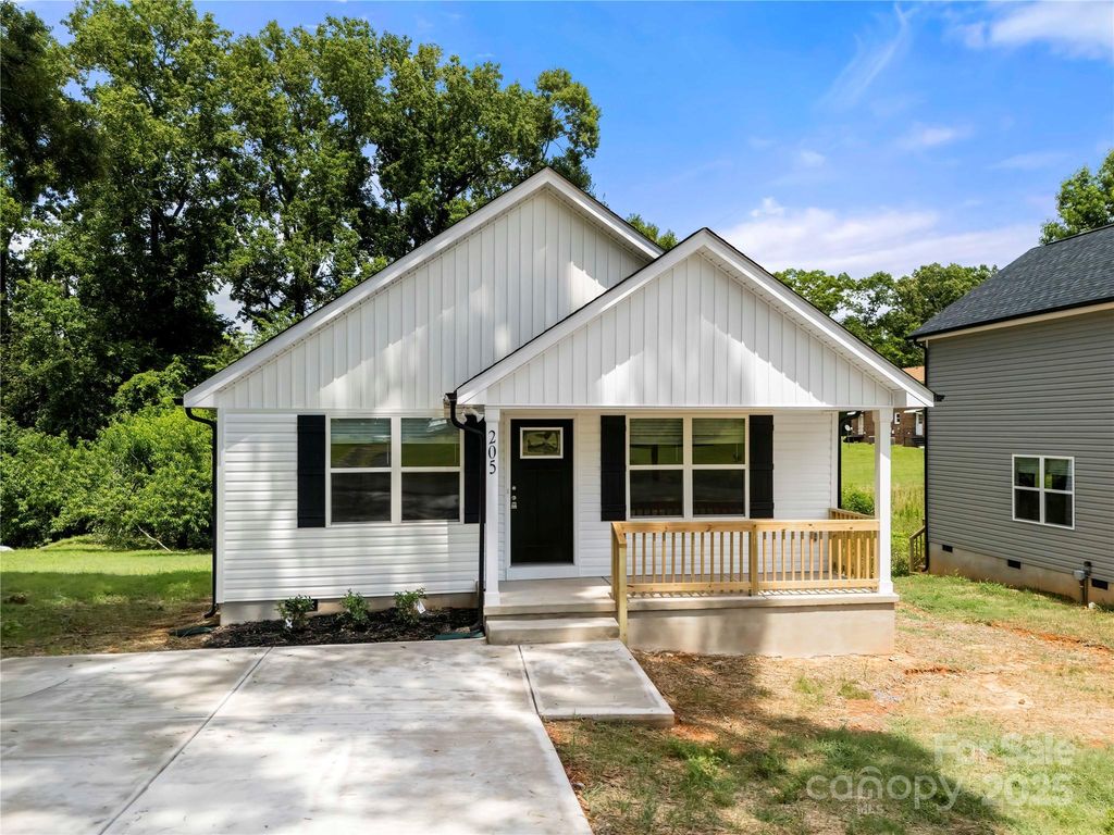 205 S Slack Street, Albemarle, NC 28001