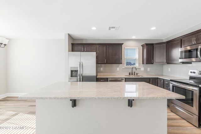101 Sandstone Avenue, Scott, LA 70583