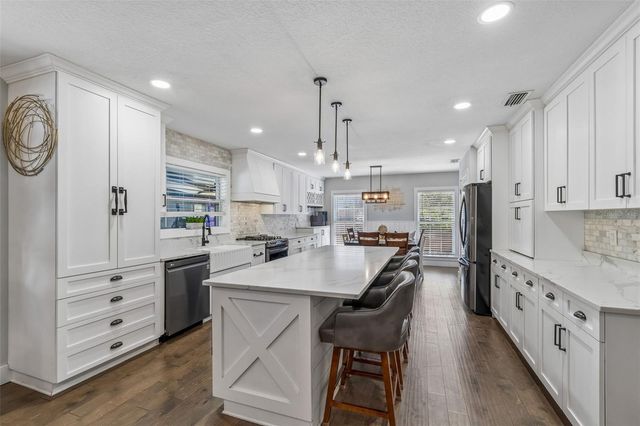 4528 W WOODMERE ROAD, Tampa, FL 33609