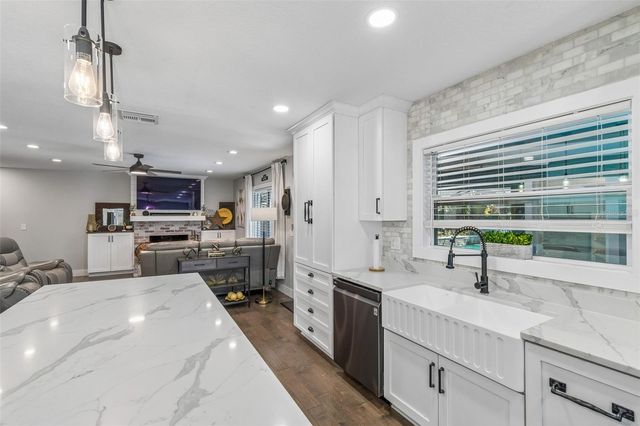 4528 W WOODMERE ROAD, Tampa, FL 33609