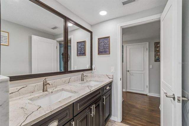 4528 W WOODMERE ROAD, Tampa, FL 33609