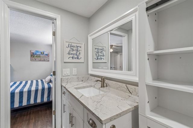 4528 W WOODMERE ROAD, Tampa, FL 33609