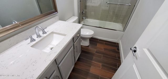 3173 MONTILLA Drive, Jacksonville, FL 32246