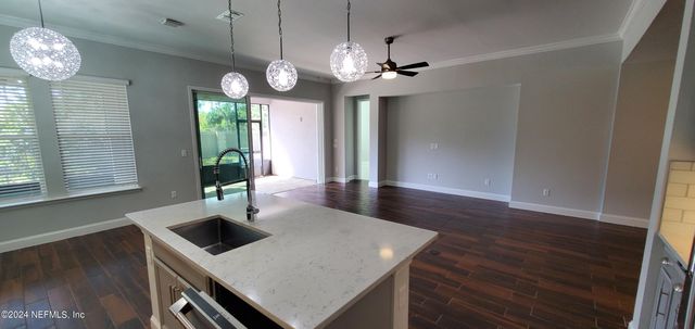 3173 MONTILLA Drive, Jacksonville, FL 32246
