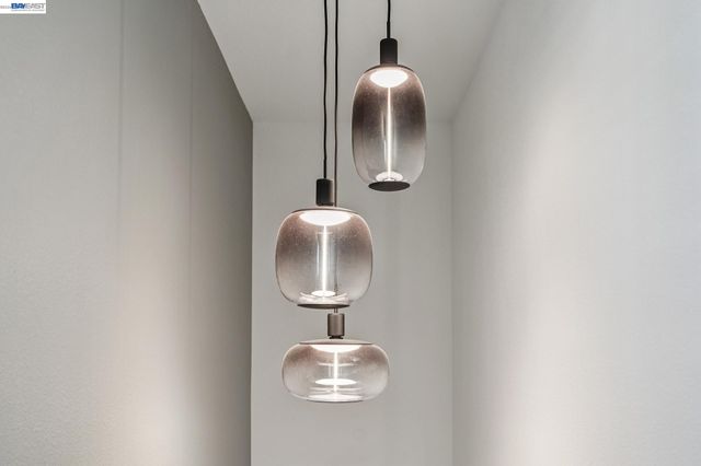 646 Eucalyptus Way, Alameda, CA 94501