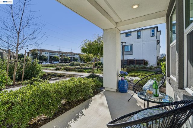 646 Eucalyptus Way, Alameda, CA 94501