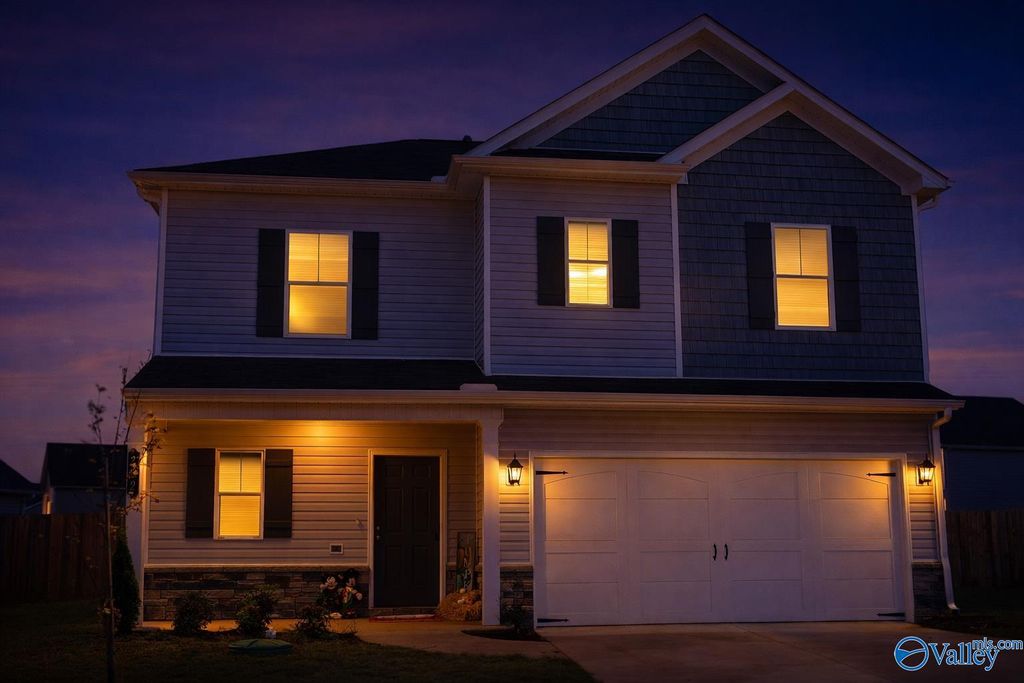 212 Bent Creek Lane, New Market, AL 35761