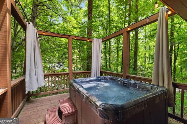 14 Finch Lane, Cherry Log, GA 30522