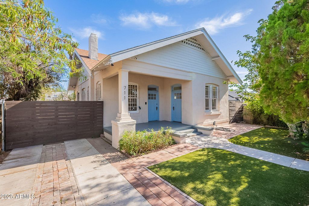 711 E MCKINLEY Street, Phoenix, AZ 85006