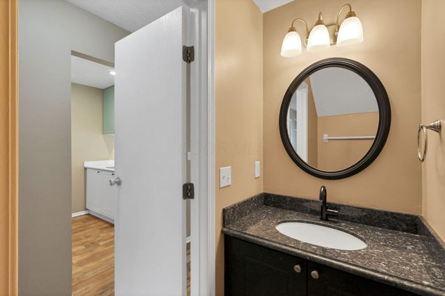 4693 Athalia Drive, 23D, Columbus, OH 43228