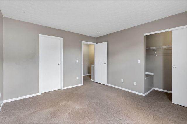4693 Athalia Drive, 23D, Columbus, OH 43228
