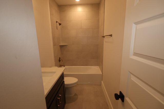 407 Kinley Oaks Drive, Houston, TX 77079