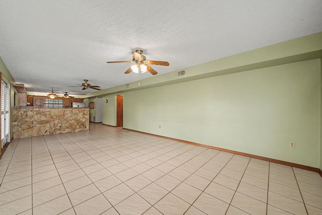 665 Moon Ranch Road, Sebring, FL 33870