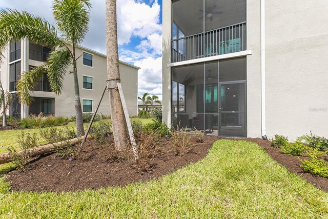 18028 GAWTHROP DRIVE 108, Bradenton, FL 34211