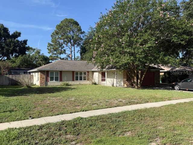 3260 MARY LANE, Mount Dora, FL 32757