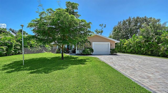 305 HILLS ROAD, Nokomis, FL 34275
