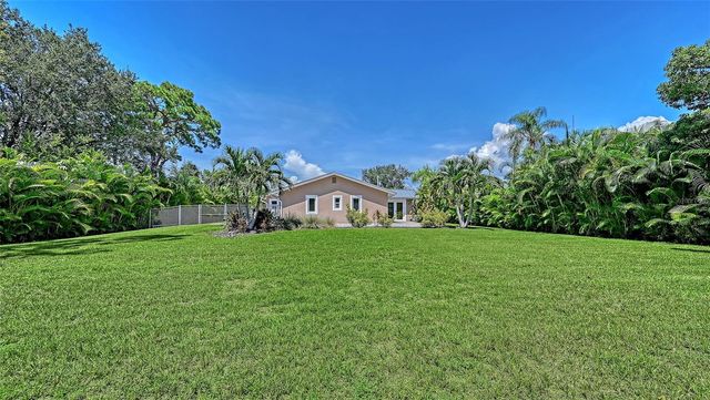 305 HILLS ROAD, Nokomis, FL 34275