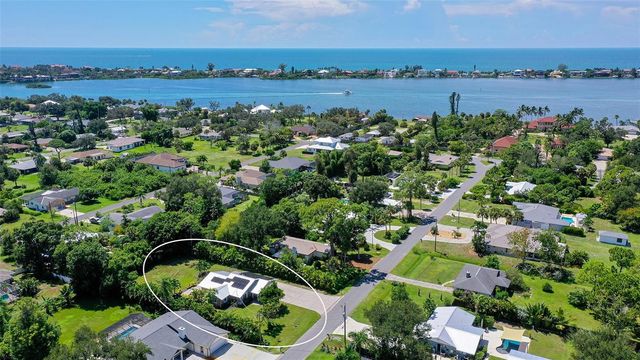 305 HILLS ROAD, Nokomis, FL 34275