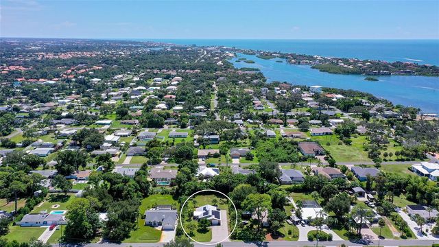 305 HILLS ROAD, Nokomis, FL 34275