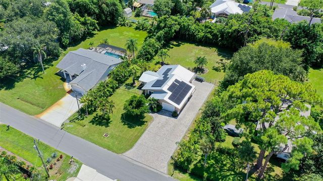 305 HILLS ROAD, Nokomis, FL 34275
