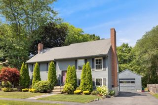 71 Red Gate Lane, Reading, MA 01867