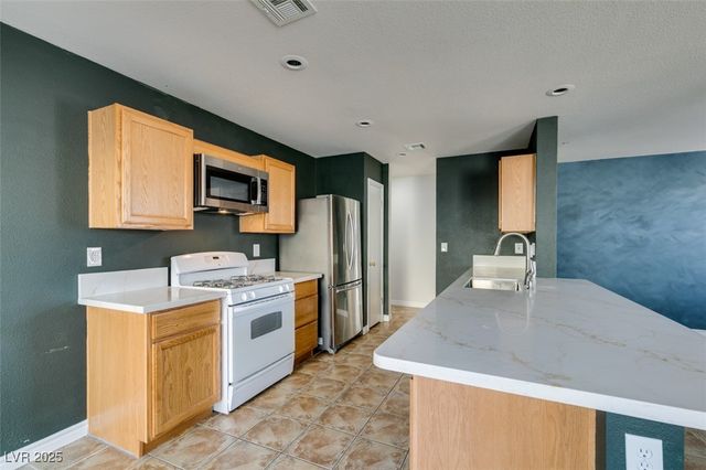 726 Carlos Julio Avenue, North Las Vegas, NV 89031