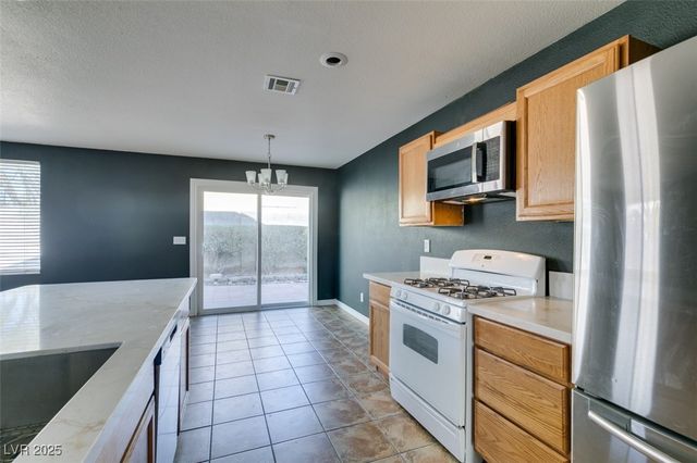 726 Carlos Julio Avenue, North Las Vegas, NV 89031