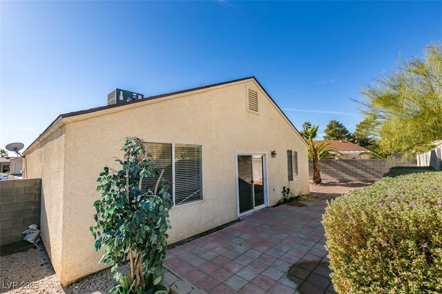 726 Carlos Julio Avenue, North Las Vegas, NV 89031