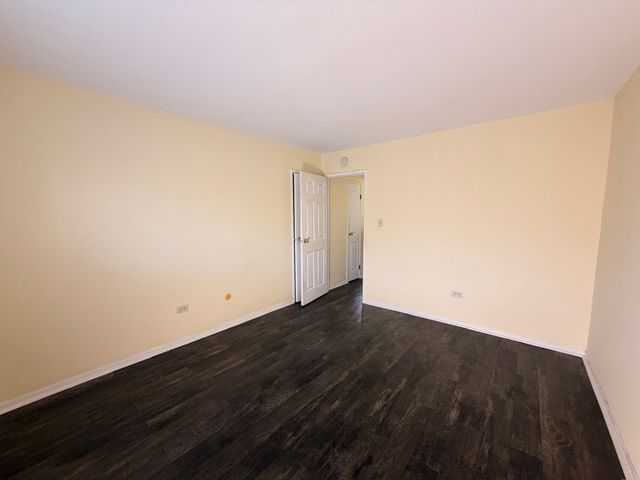462 E OSAGE Lane 1A, Palatine, IL 60074