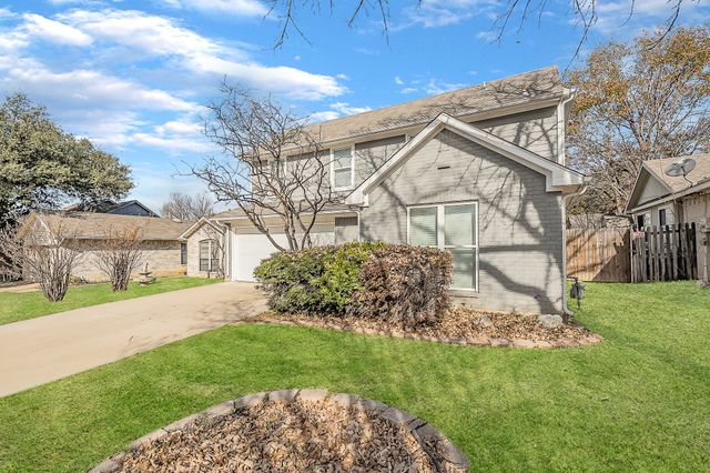 4677 Birchbend Lane, Fort Worth, TX 76137