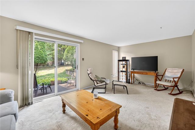512 Dogwood Court, Ross Twp, PA 15237