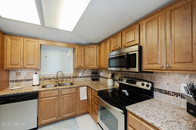 100 Silver Beach Ave Apt 502, Daytona Beach, FL 32118