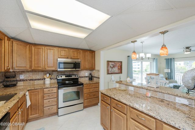 100 Silver Beach Ave Apt 502, Daytona Beach, FL 32118