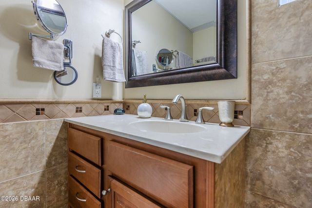 100 Silver Beach Ave Apt 502, Daytona Beach, FL 32118