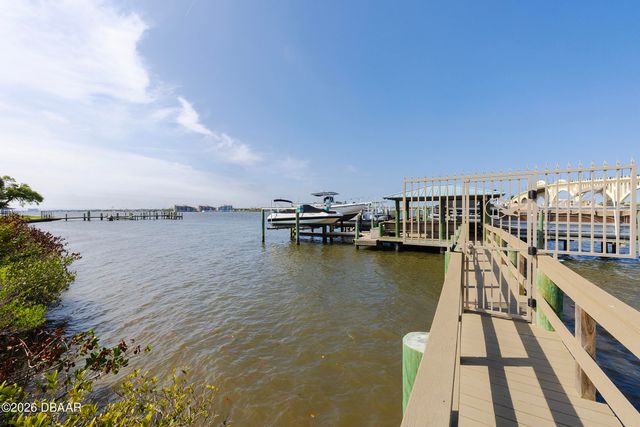 100 Silver Beach Ave Apt 502, Daytona Beach, FL 32118