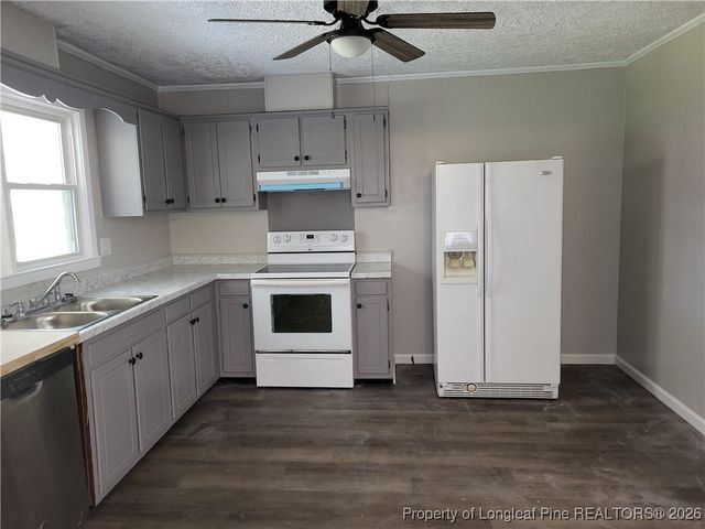 182 SUMMER HILL Road, Fayetteville, NC 28303