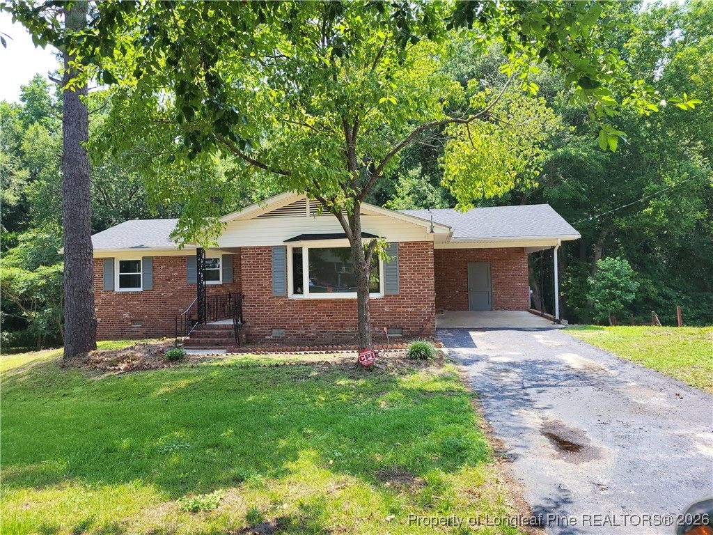 182 SUMMER HILL Road, Fayetteville, NC 28303 — photo 2