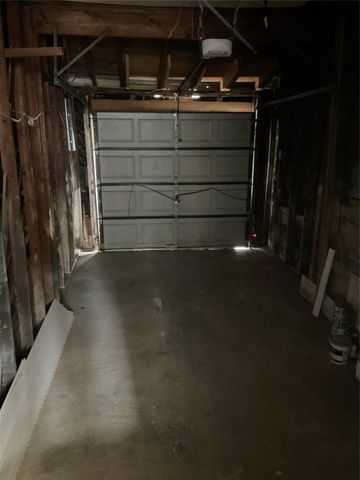 326 E 1st Street, Deer Park, TX 77536