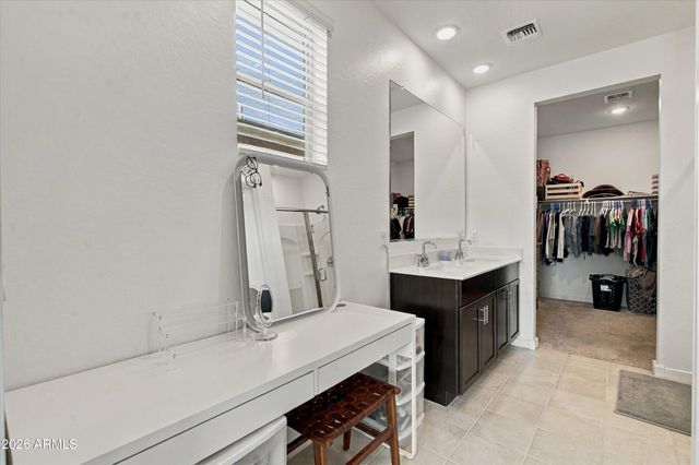 9033 W AGORA Lane, Tolleson, AZ 85353