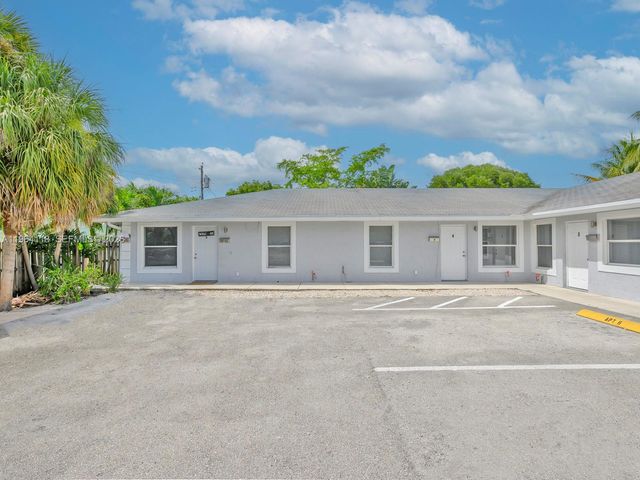 241 NW 40th St 4, Oakland Park, FL 33309