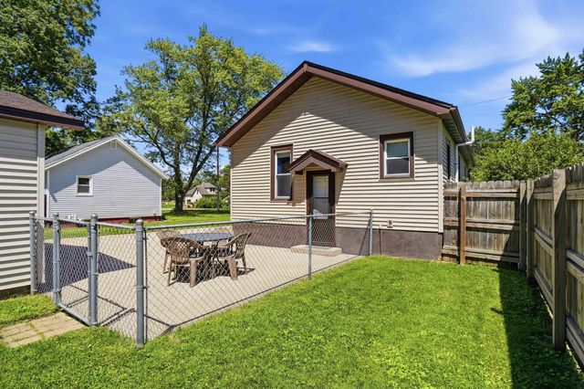 363 indiana Street, Waterloo, IA 50703