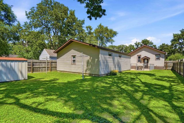 363 indiana Street, Waterloo, IA 50703