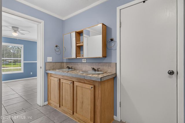 2549 SNAPDRAGON Avenue, Middleburg, FL 32068