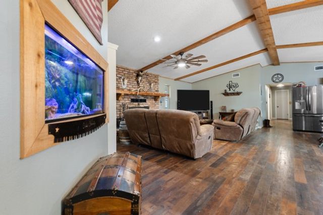 7766 N State Highway 78, Ravenna, TX 75476