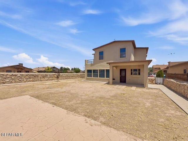 523 Villas Del Valle Drive, Socorro, TX 79927