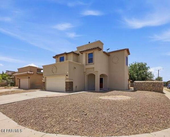 523 Villas Del Valle Drive, Socorro, TX 79927