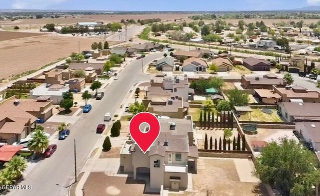 523 Villas Del Valle Drive, Socorro, TX 79927